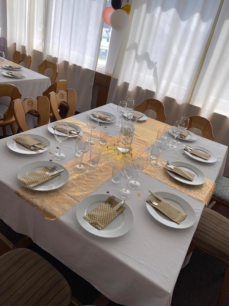 Hotel Wald Cafe Simbach am Inn Zewnętrze zdjęcie