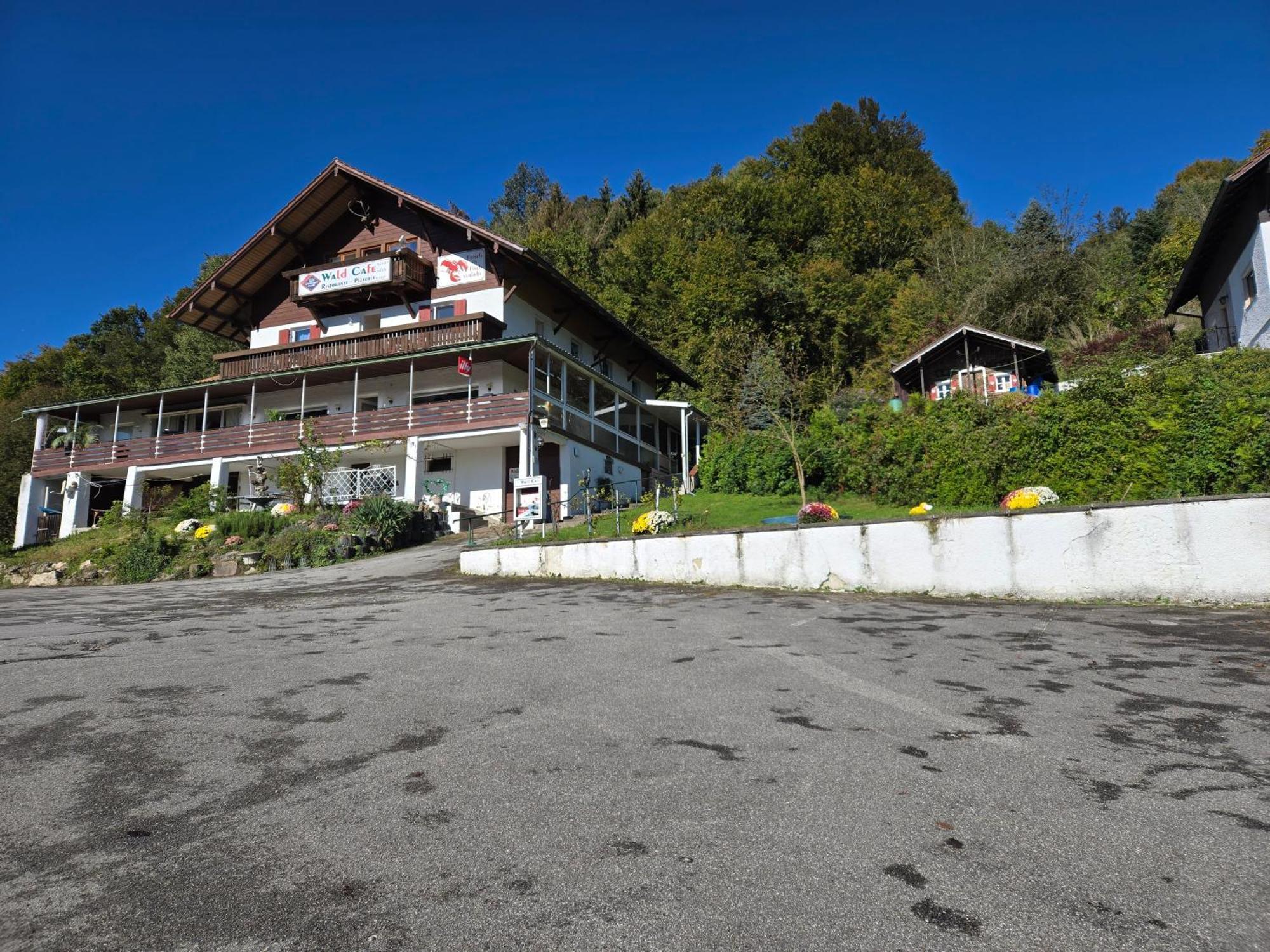 Hotel Wald Cafe Simbach am Inn Zewnętrze zdjęcie